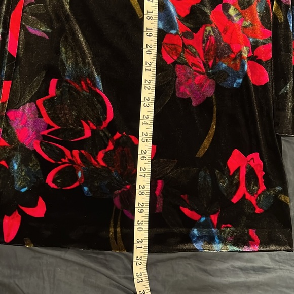 Marciano Nocturnal Floral Stretchy Velvet Mini Dress sz S - Picture 13 of 16